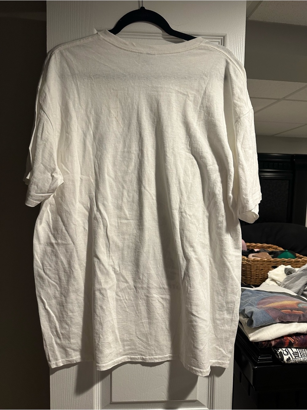 Gildan White Graphic Tee with Black Botanical Skeleton Print - Picture 4 of 4